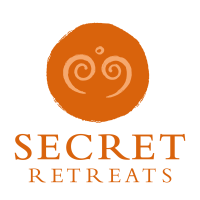 SECRET_RETREATS_LOGO-SQUARE-ORANGE